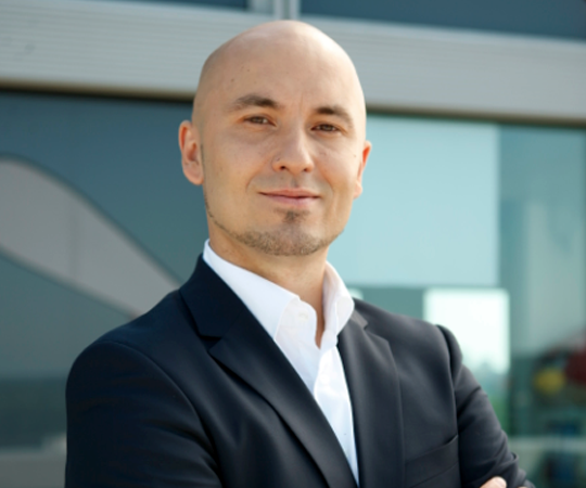dr Maciej Sikorski