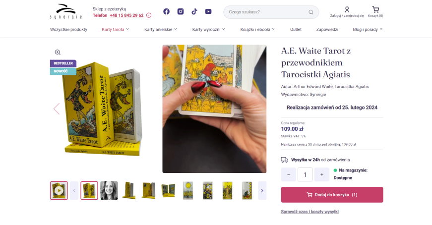 Strona produktowa Synergie: karty tarota A.E. Waite z przewodnikiem, pokazane w różnych ujęciach i szczegółach